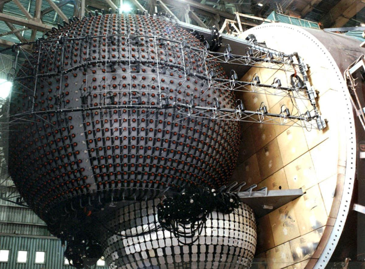 以防你没有见过潜艇声呐阵列