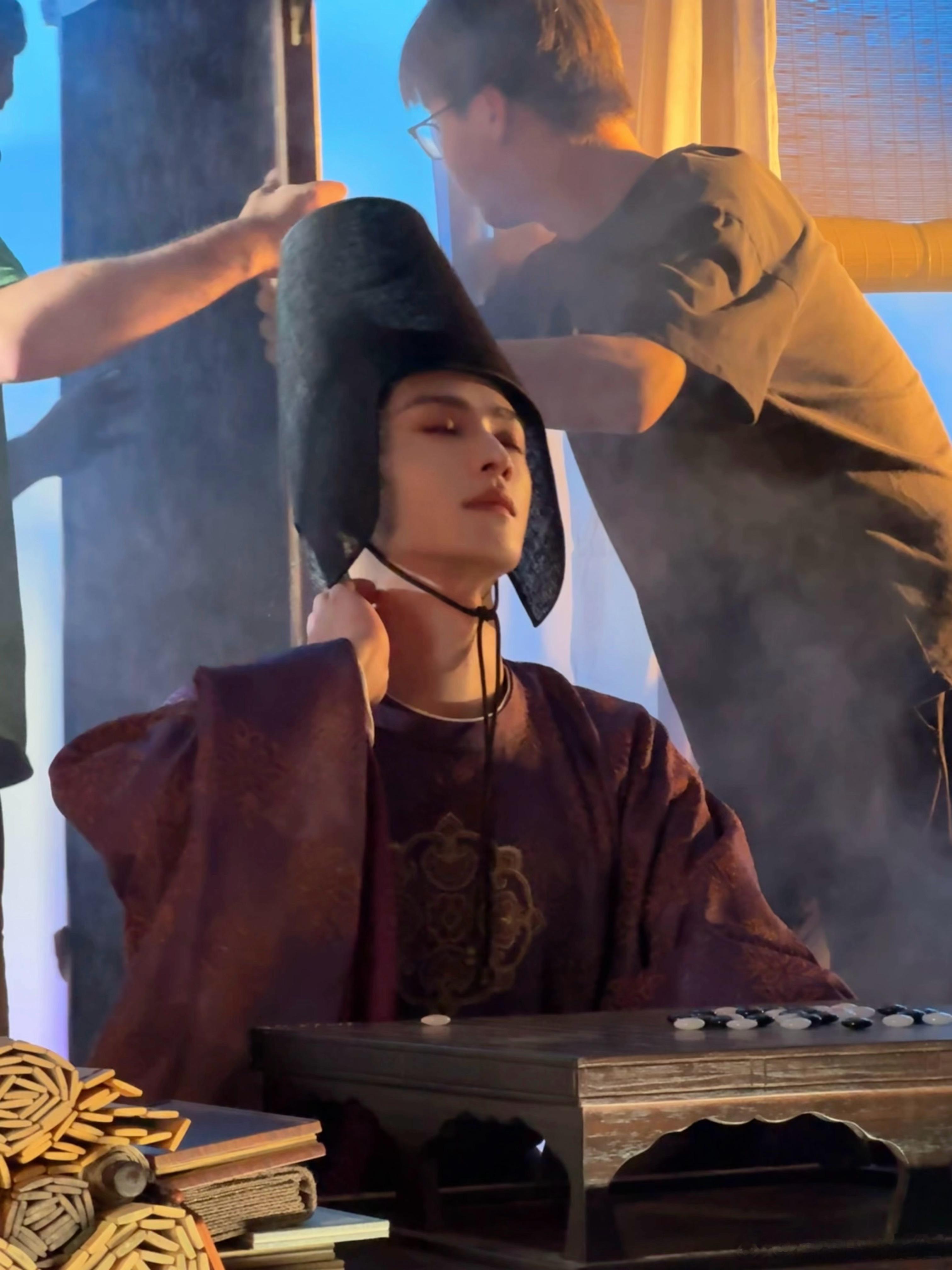 最喜欢的还是九重紫的邬善全伊伦顶着这张脸爱而不得​​​