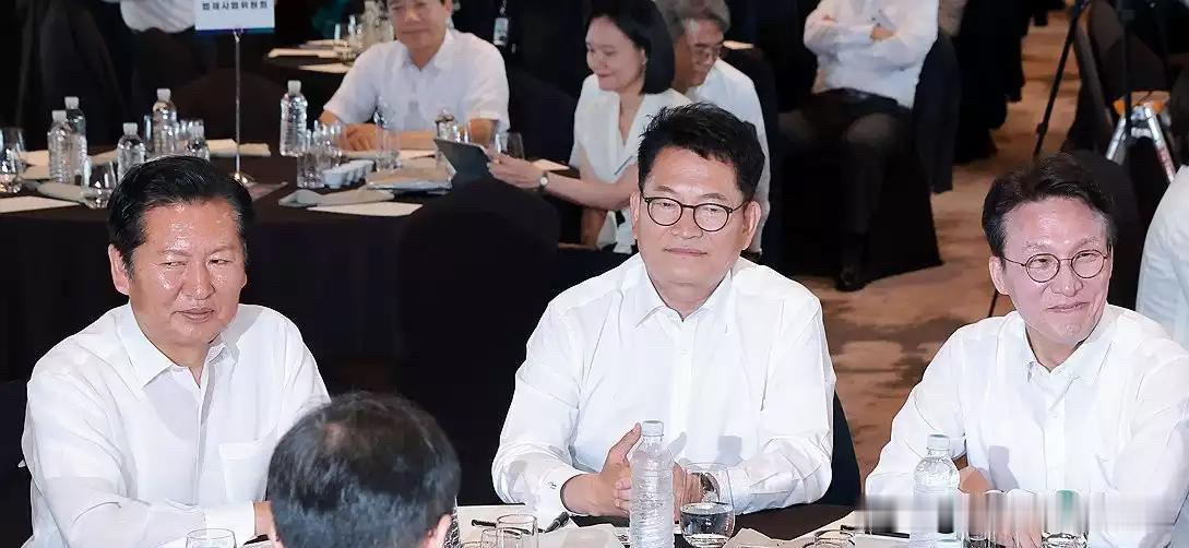 韩共同民主党党权混战升级！多位大佬同台角逐，派系博弈白热化7月8日，韩国共同