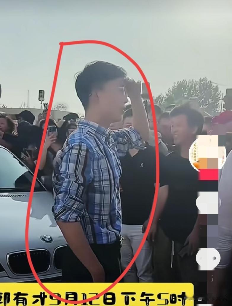 就在昨天，顶级流量网红、青年才俊郭有才，又回到了他梦开始的地方——菏泽南站。两年