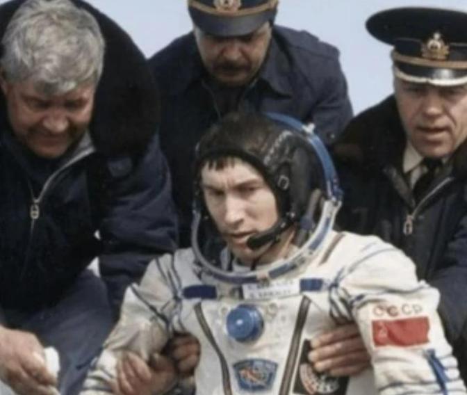 1991年5月，一位苏联宇航员到空间站执行任务，中途曾被人遗忘，幸亏俄方因找不到