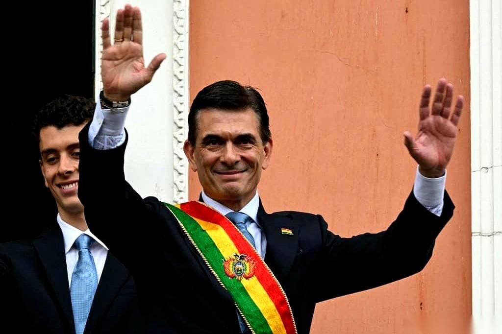 你说这世上最拧巴的事儿是啥？就是家里坐拥一座金山，自己却穷得叮当响。说的就是那