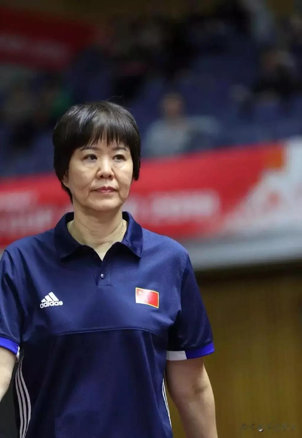 亚锦赛中日女排对决在即，就如何战胜日本女排？赵勇应该虚心向郎平请教“高招”！明