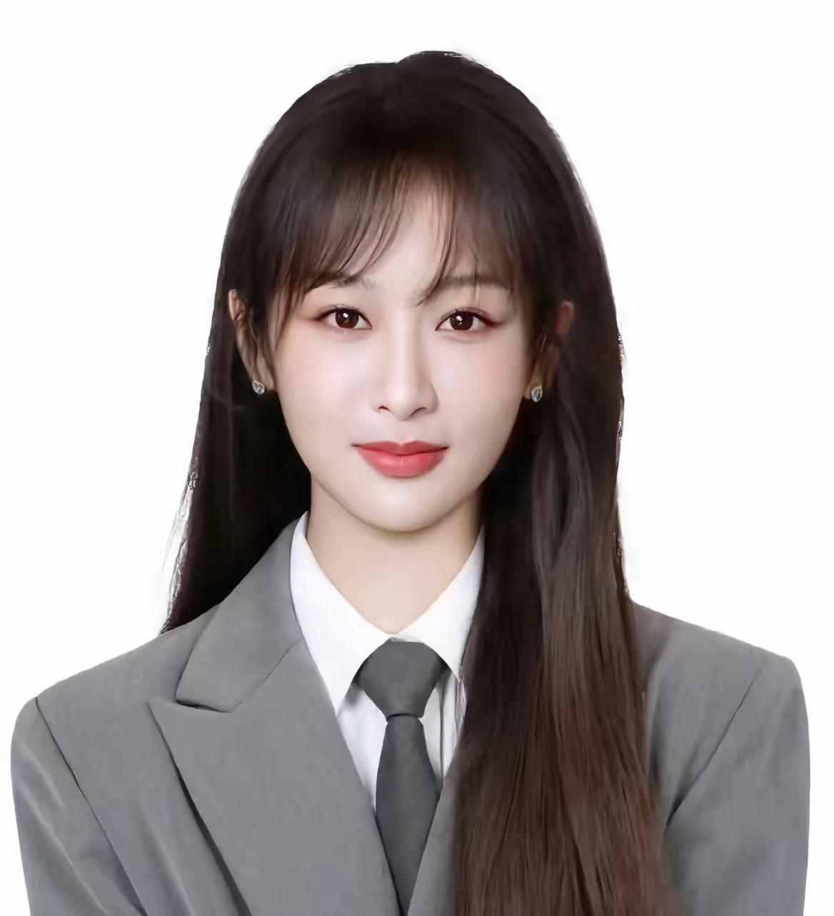 一觉醒来，估计全国人民都知道了32岁的杨紫，竟然又官宣了一部新剧！这部剧