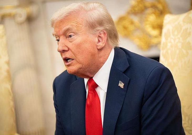 别看特朗普对中国抱有恶意，但是他可以说是历任美国总统中帮助中国最多的总统之一。特