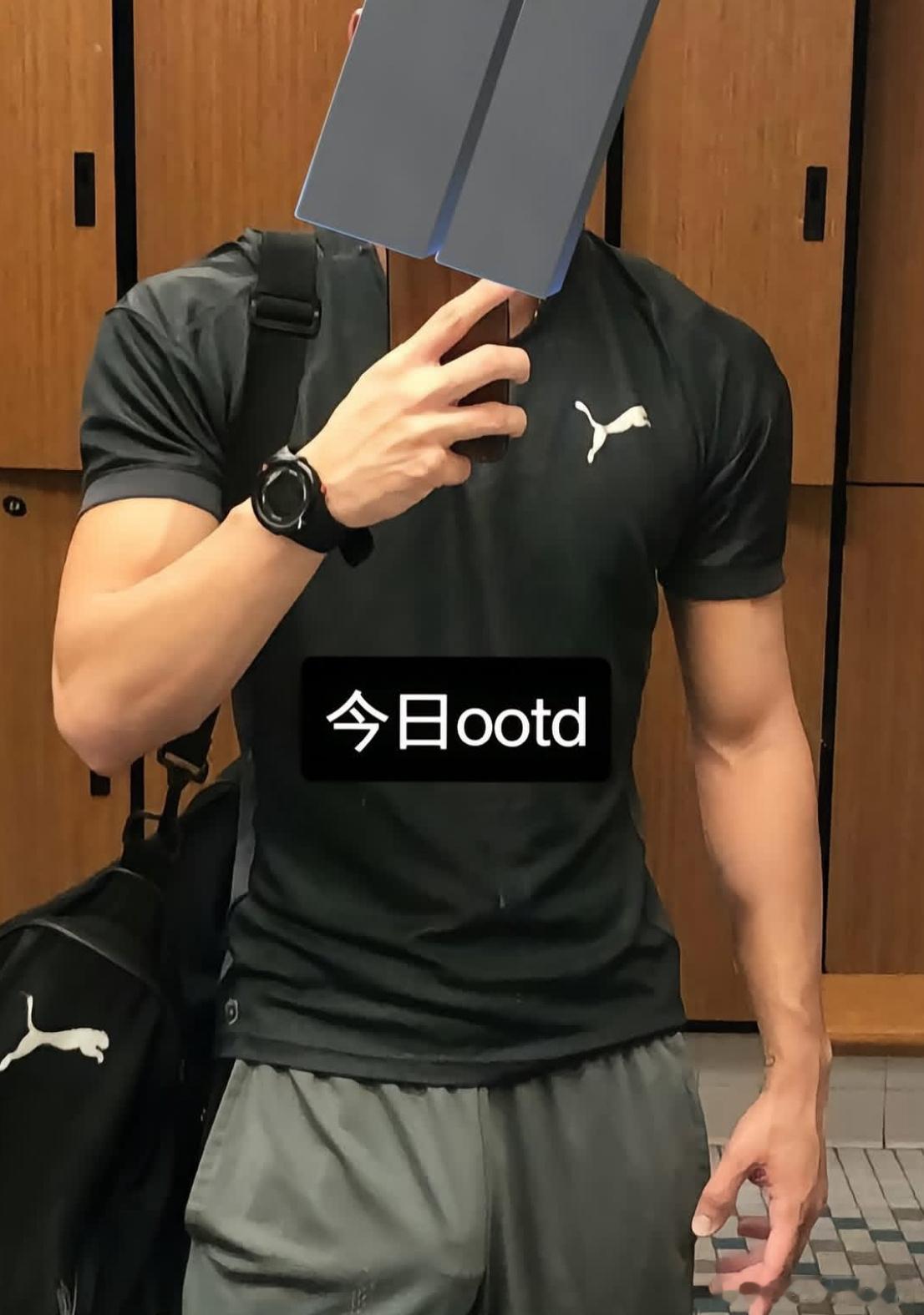 🤳​​​