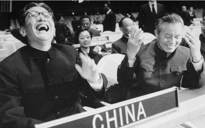 1971年，我国成功重返联合国，但却遭遇了一个小国的强烈反对，26年后，这个国家