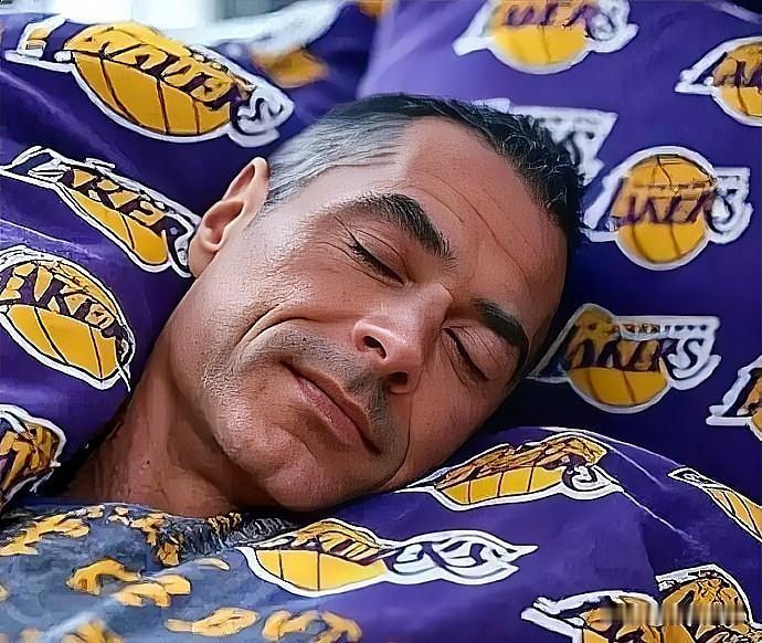 湖人机会来了，随着哈里森被解雇，浓眉可能会被摆上货架，佩林卡是时候出手了！自