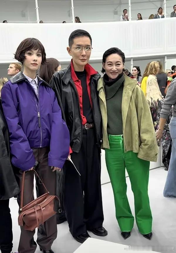 罗意威的衣服像罗子君的衣柜​​​