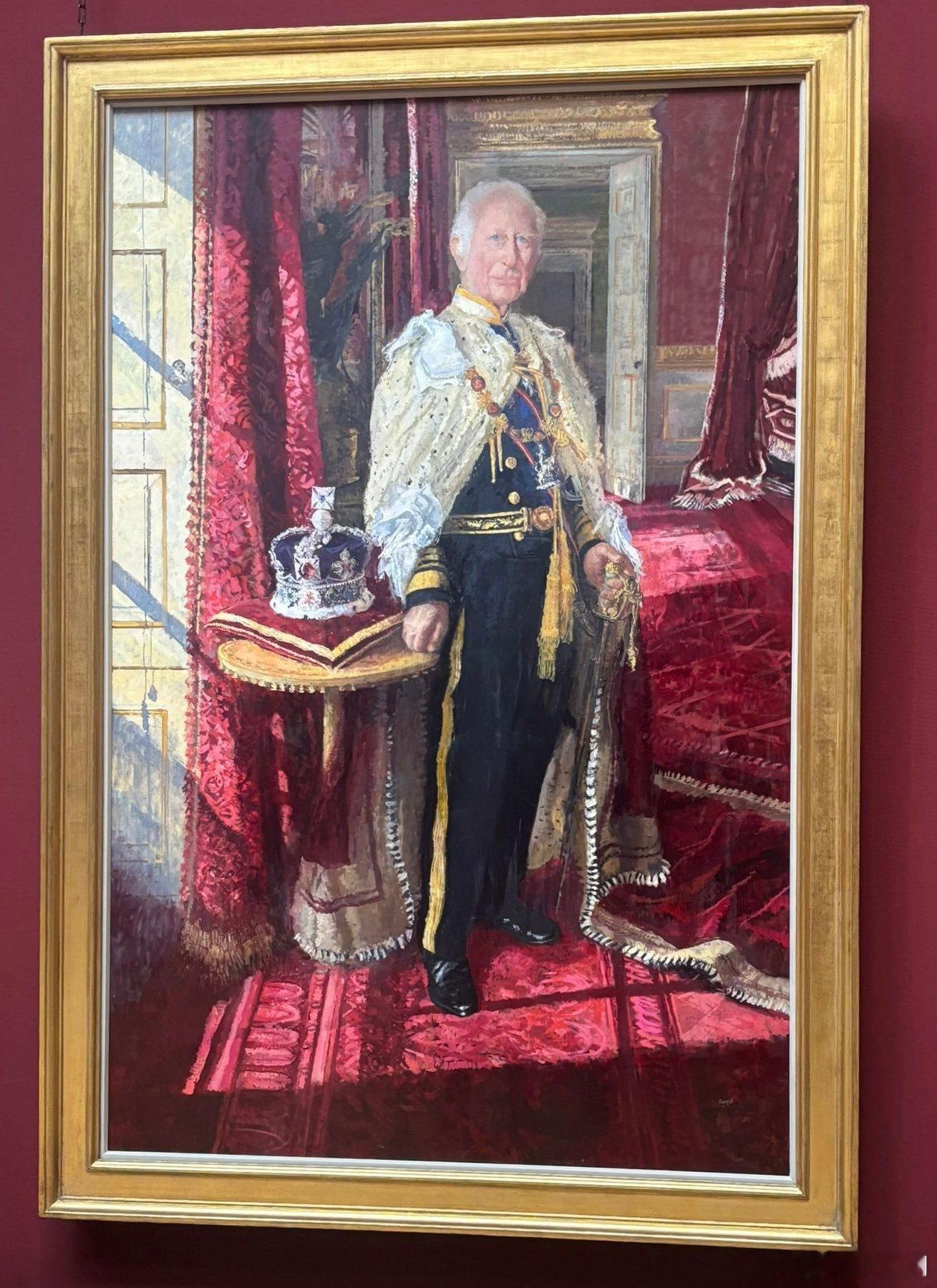 英国王室查尔斯三世卡米拉王后🇬🇧5月6日，国王夫妇在国家肖像馆为自己的加冕肖