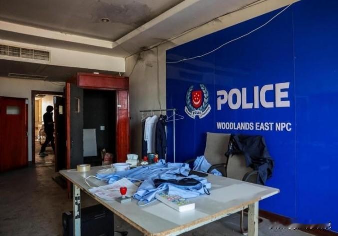 泰国军方曝光跨国诈骗窝点，现场堪比“警局”，道具、文件齐全！泰国军方近日在柬