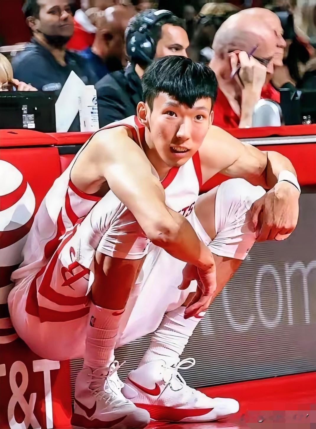 笑死了！这下全网都知道了，周琦给全明星暂列西部第9的杜兰特拉票了！北京