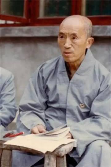 还有谁记得少林寺海灯法师？海灯法师（1902-1989）俗名范无病，生前多次公开
