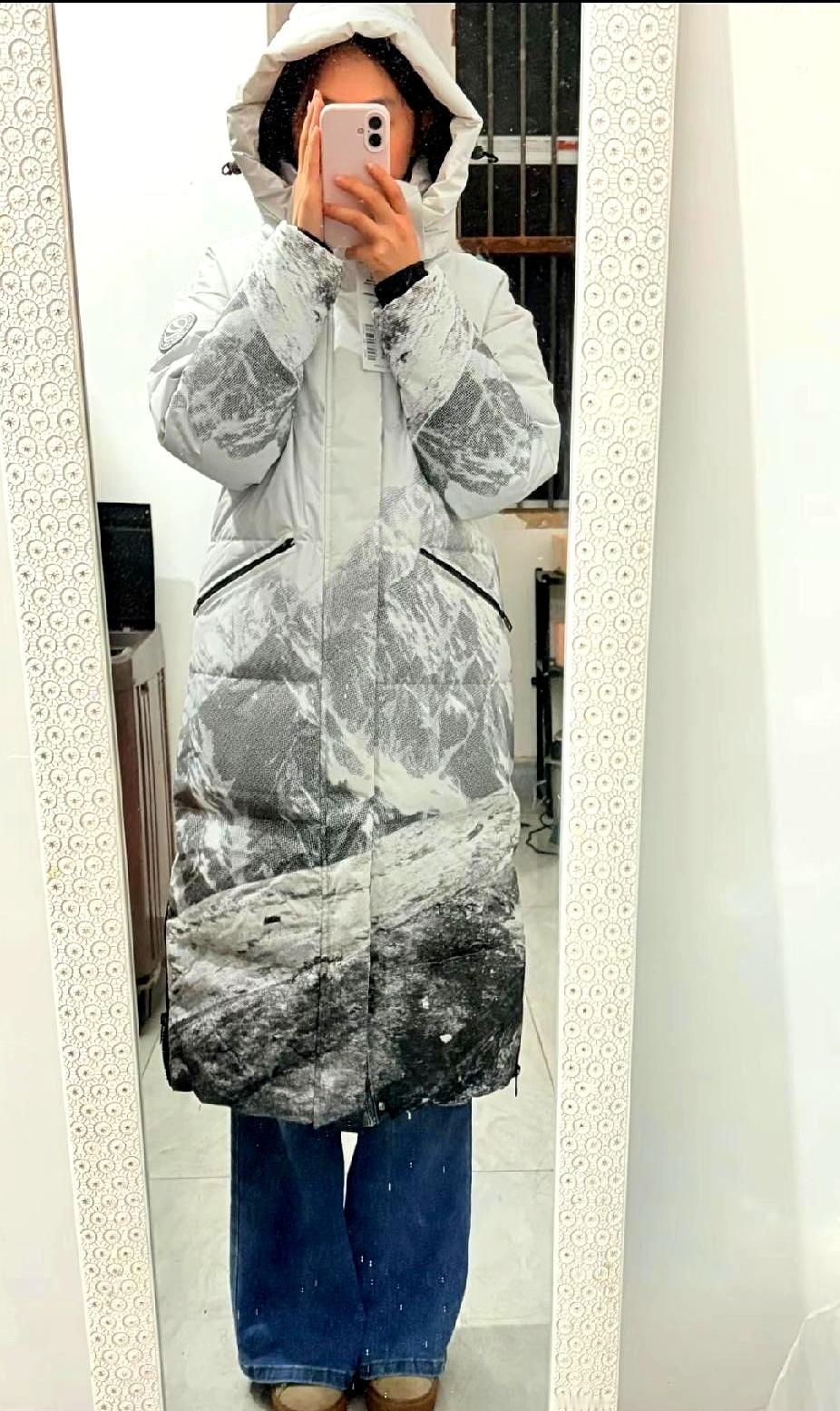 155cm的姑娘被商家一句“2026爆款”忽悠，买了件拖地长款羽绒服。穿