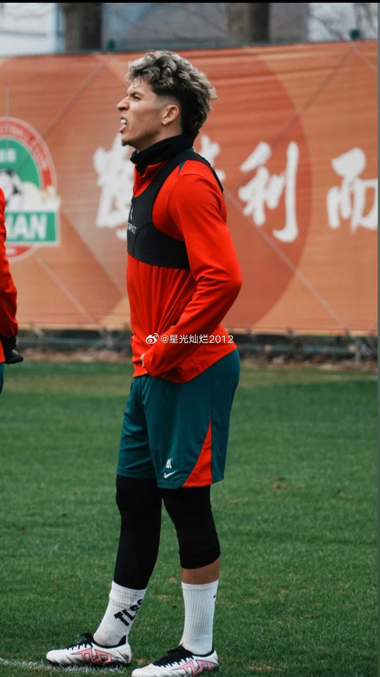 昨天下午，河南队2026开年第一堂训练课把纳萨里奥练得呲牙咧嘴的