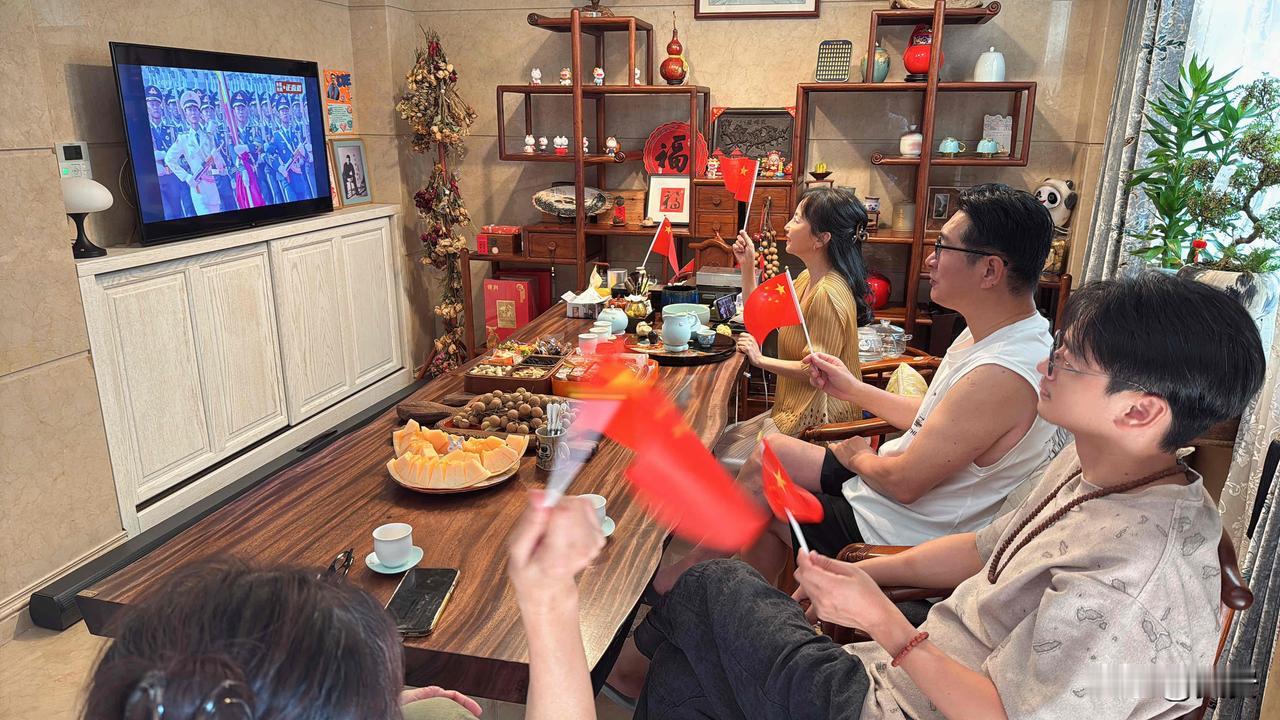 除了最后一句话，其他的都让人感动！始终如一的黄安太赞了。今天什么日子，不必多