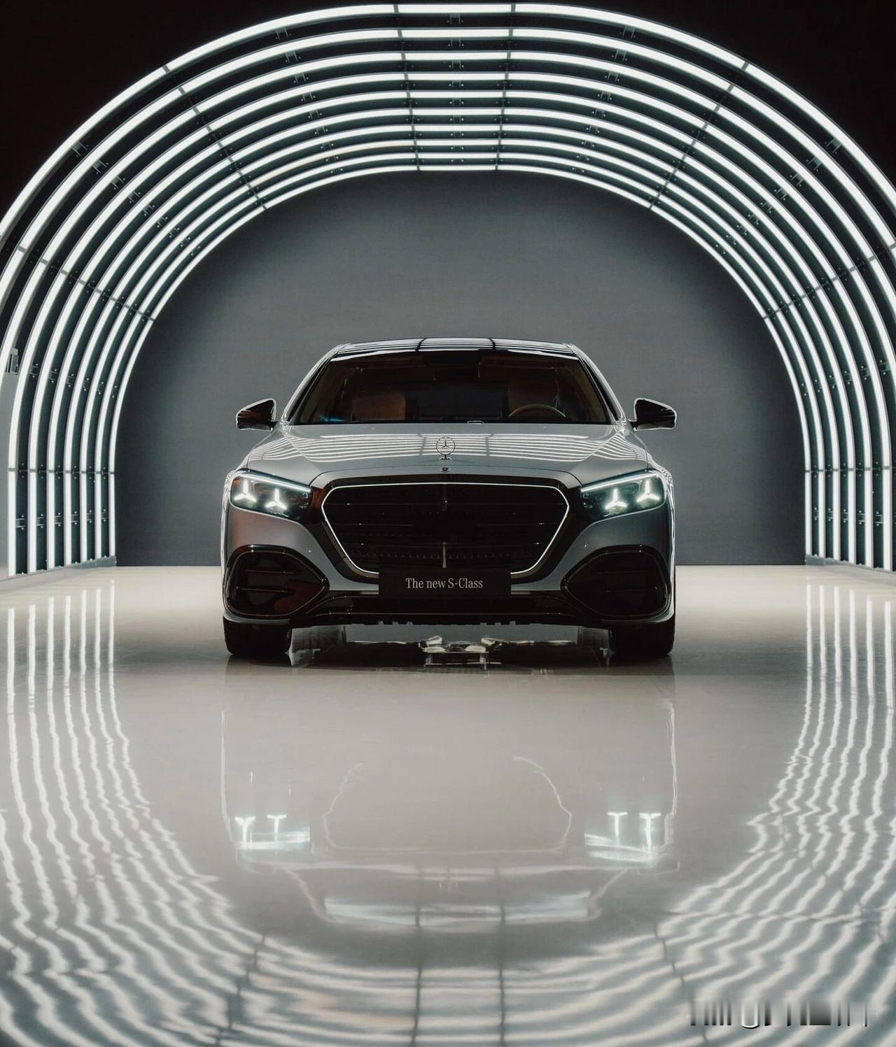 真正的豪华，是走进的那一刻，就感到无比的安心与可靠，奔驰NewSClass