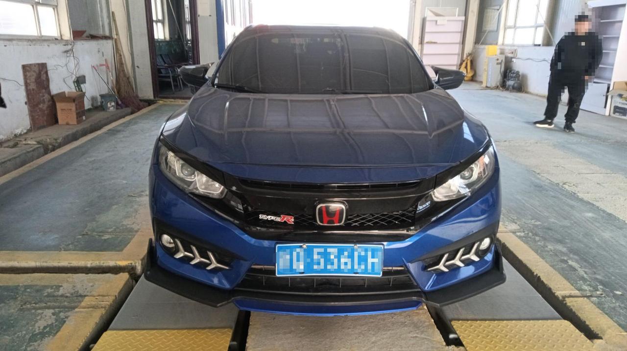 喜欢飙车，喜欢动力，代价就是极高的事故率，更可能人也伤了，车也不值钱了！前两天