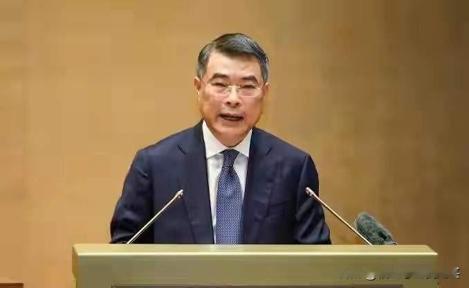 越南上半年经济增速为8.18%，就目前这个世界发展环境下，能有如此成绩，已经很了