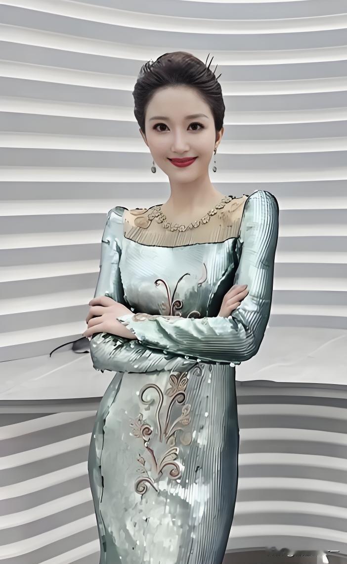 这届春晚令我意外的，一个是主会场舞台还没有杨帆，一个是小撒的疲惫感十足，