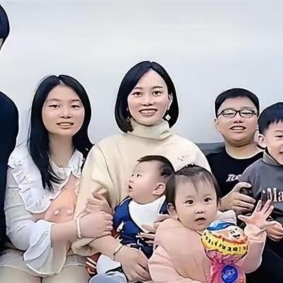 “我老公的基因好，不生白不生！”2006年，广东一名辍学打工妹嫁给北大高材生，她