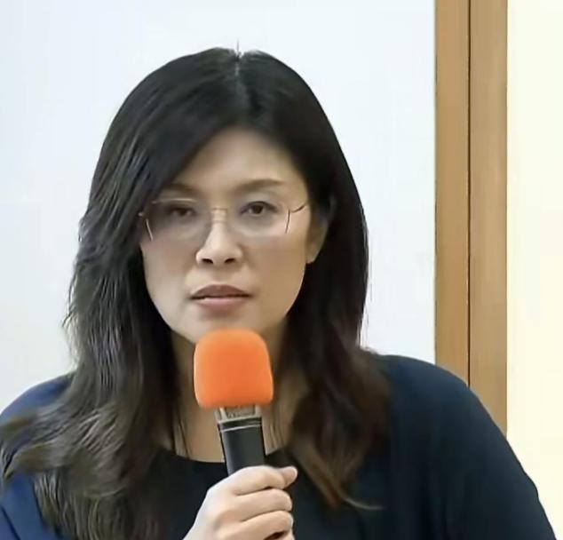 731高调媚日！张亚中早已戳穿郑丽文虚伪假面7月31号这个日子，对中国人来说