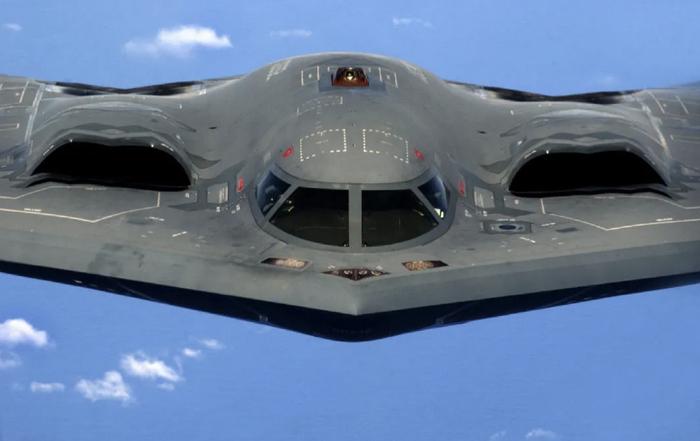 单独从军事角度讲，美国和以色列这一次，确实展现了全新技术在军事领域的优势！在这