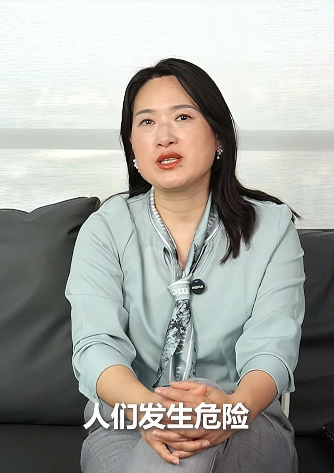 这个视频在人民日报宣传，为了保护好孩子家长必看！许多危险在第二现场，孩子外出只去