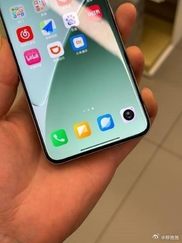 小米15Pro用了这么长时间还挺顺手的～日常用续航够顶，重度一天也能撑住。性能