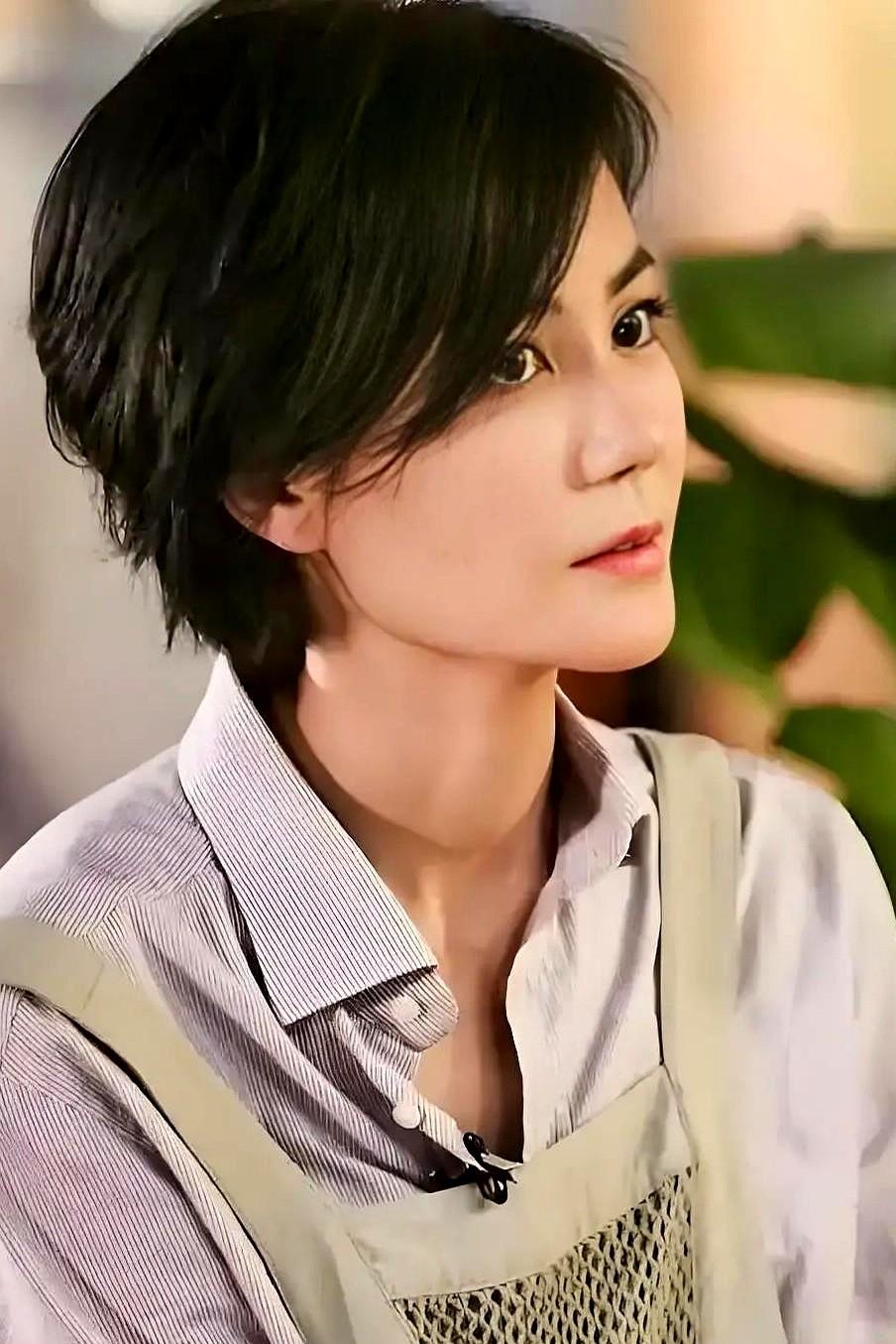 结果一出，评论区直接炸锅了！有人说我在“攻击明星”，有人还跑来骂我“得罪了谁”。