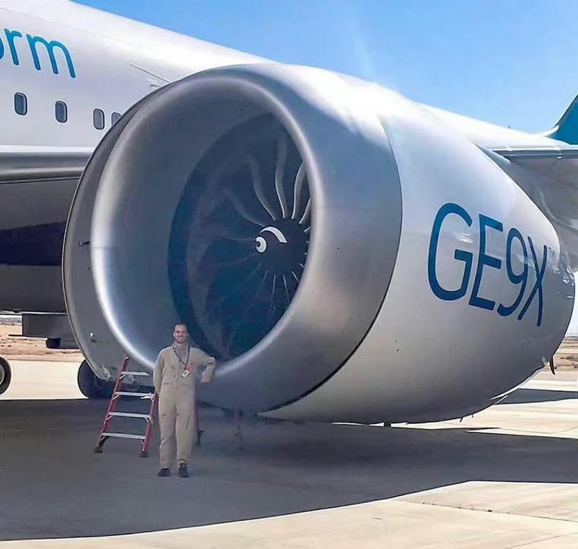 全球都羡慕的一款巨大的发动机GE9X！这款发动机搭载在美国最新的波音777X