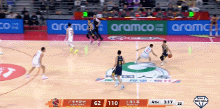 家政小哥疯狂刷分，广东三外援，投篮不如洛夫顿广东队打得差，对方三分球35中1