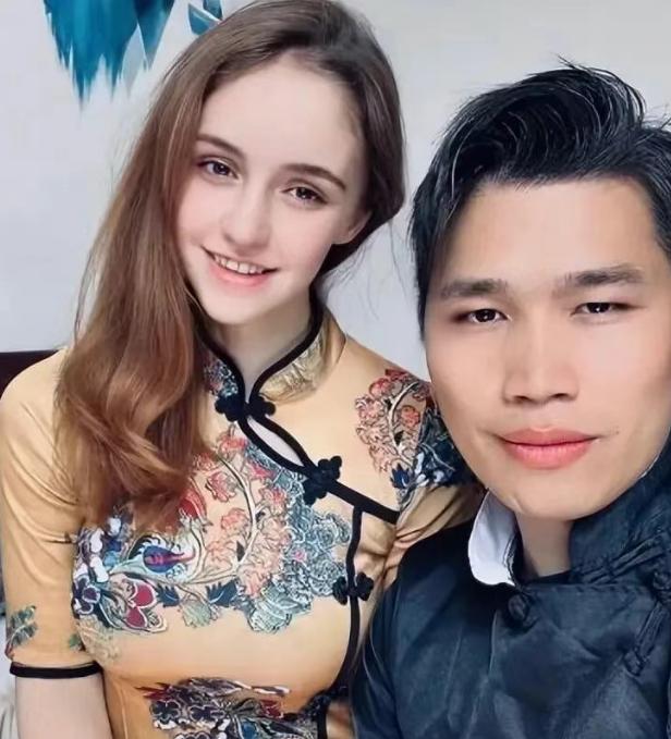 2018年，21岁意大利富家女，瞒着父母与27岁广西农村男子相恋生子，婚后竟迷上