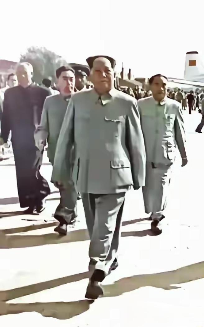 伟人教员在世时，美帝国主义为何没那么张狂？伟人教员时期，美帝国主义没那么狂暴