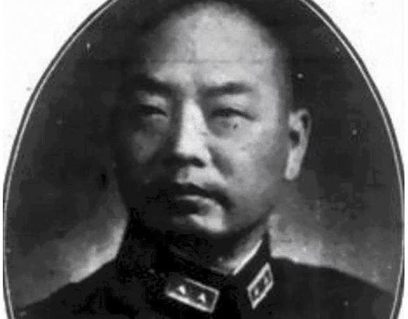 1947年1月26日，郝鹏举率部叛变，倒向了国民党。他兴冲冲地前往徐州去见参谋总