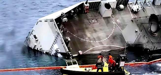 你想象一下，凌晨五点多，海上大雾弥漫，你正睡得迷糊，突然一声巨响，船被拦腰撞断，