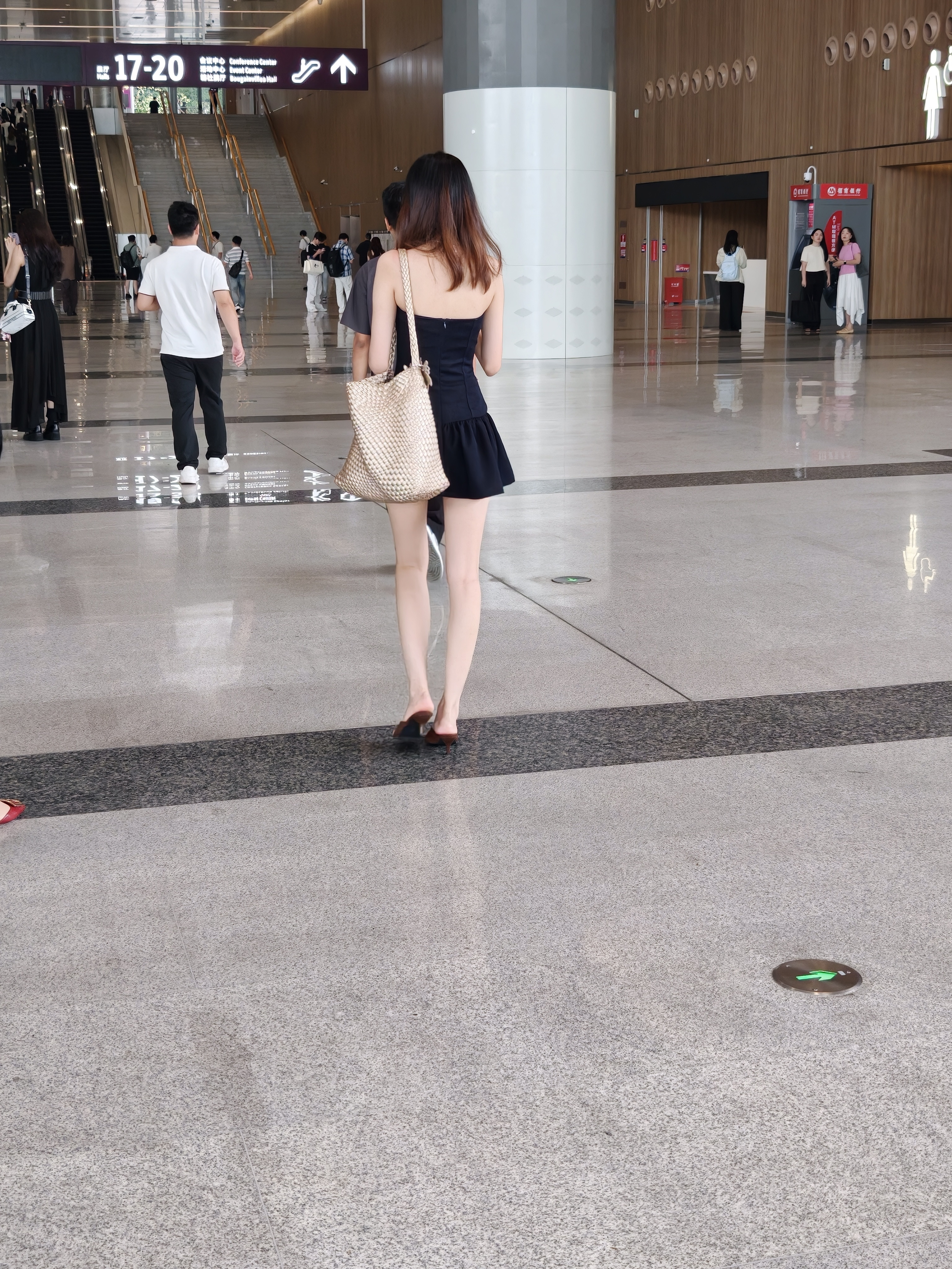 前面是我表妹