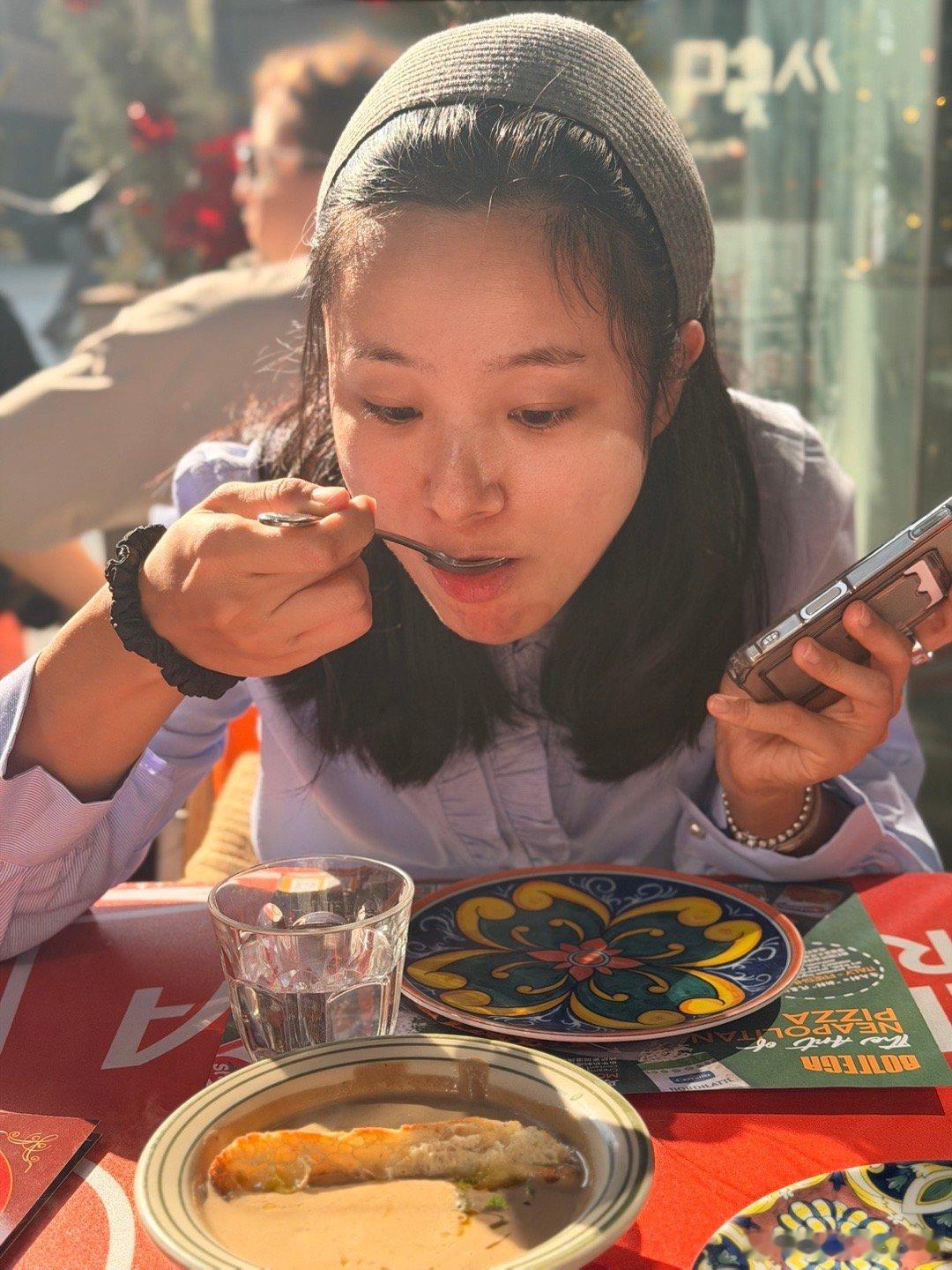 阳光正好。吃个意库。上海·嘉华中心