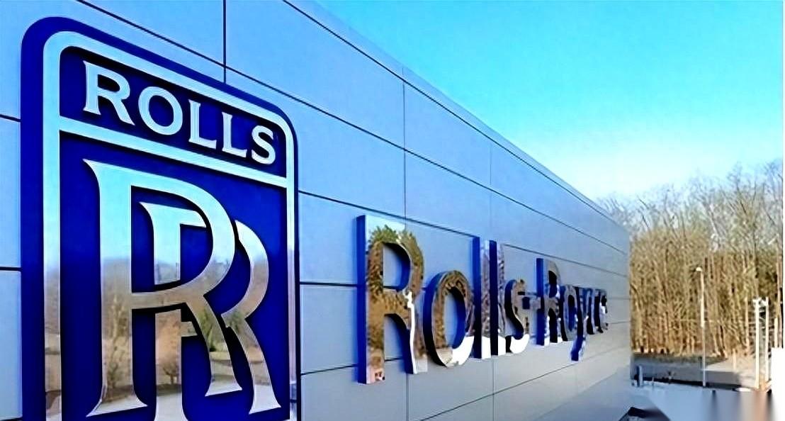 英国那个罗罗，记得吧？就是造飞机发动机的那个。以前牛气冲天，放话“打死不跟中国