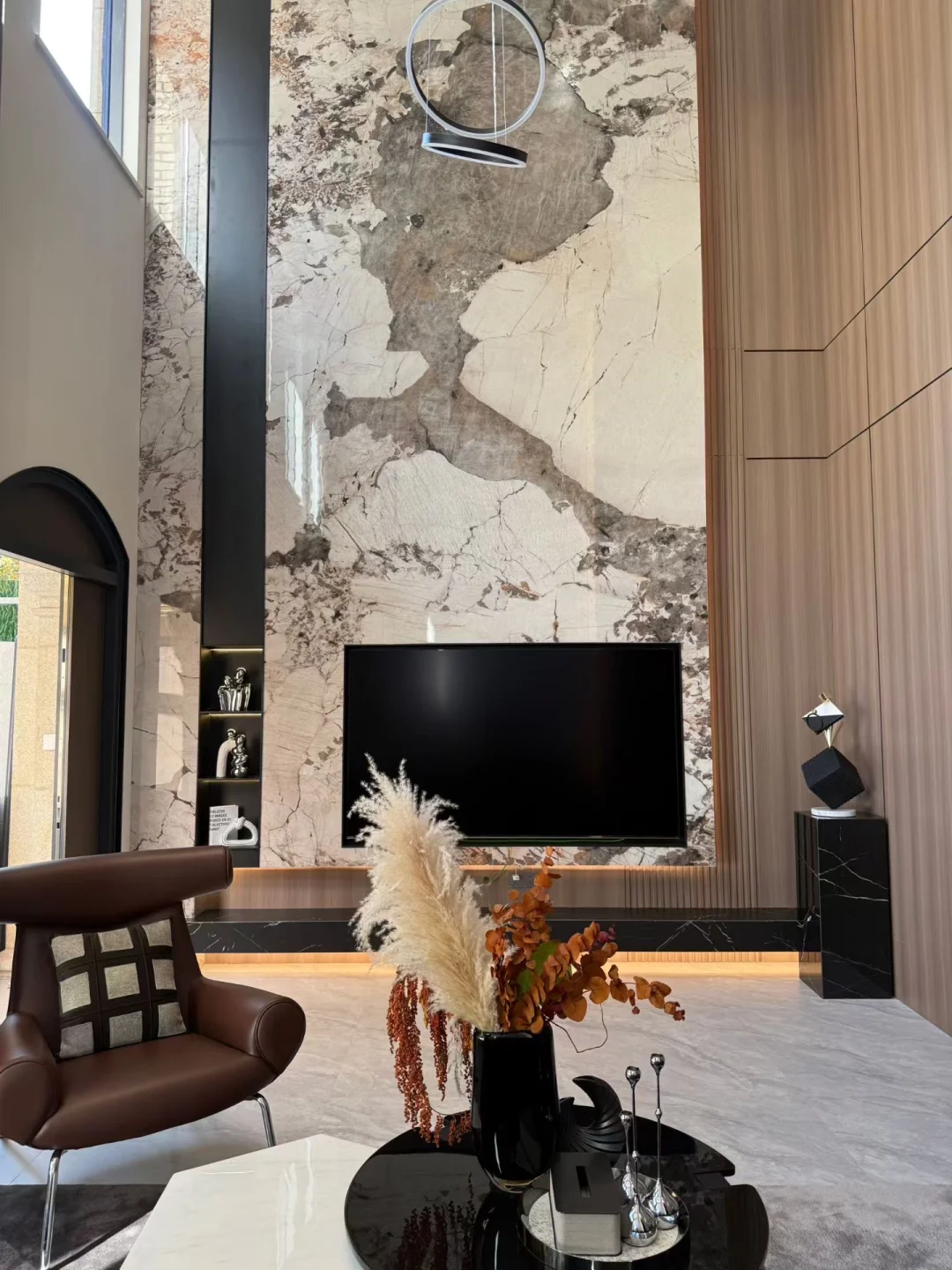 滇池俊府联排别墅高性价比现代简约完工