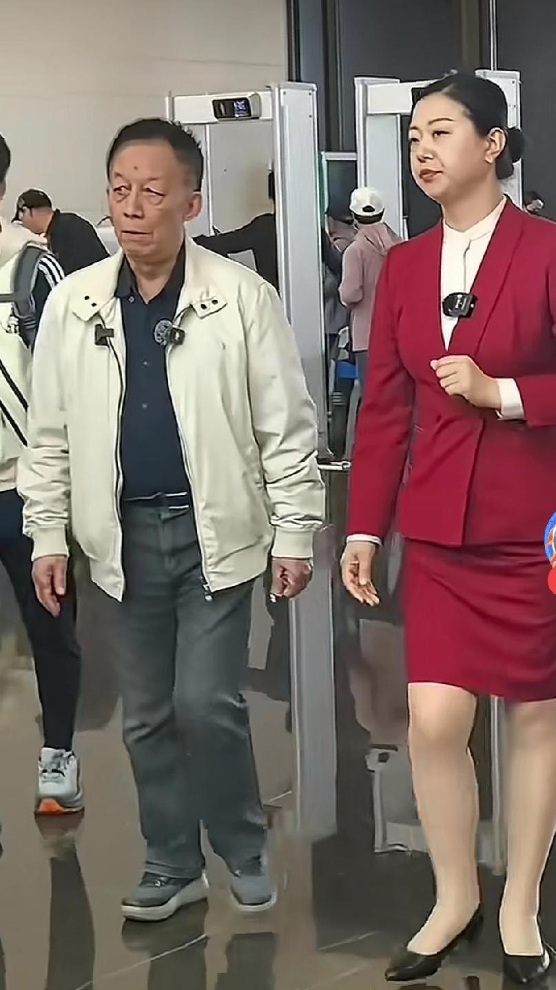 中国如果都是这样的人，只会带领大家向欧美跪下，绝不可能带领大家崛起复兴。治国毫无