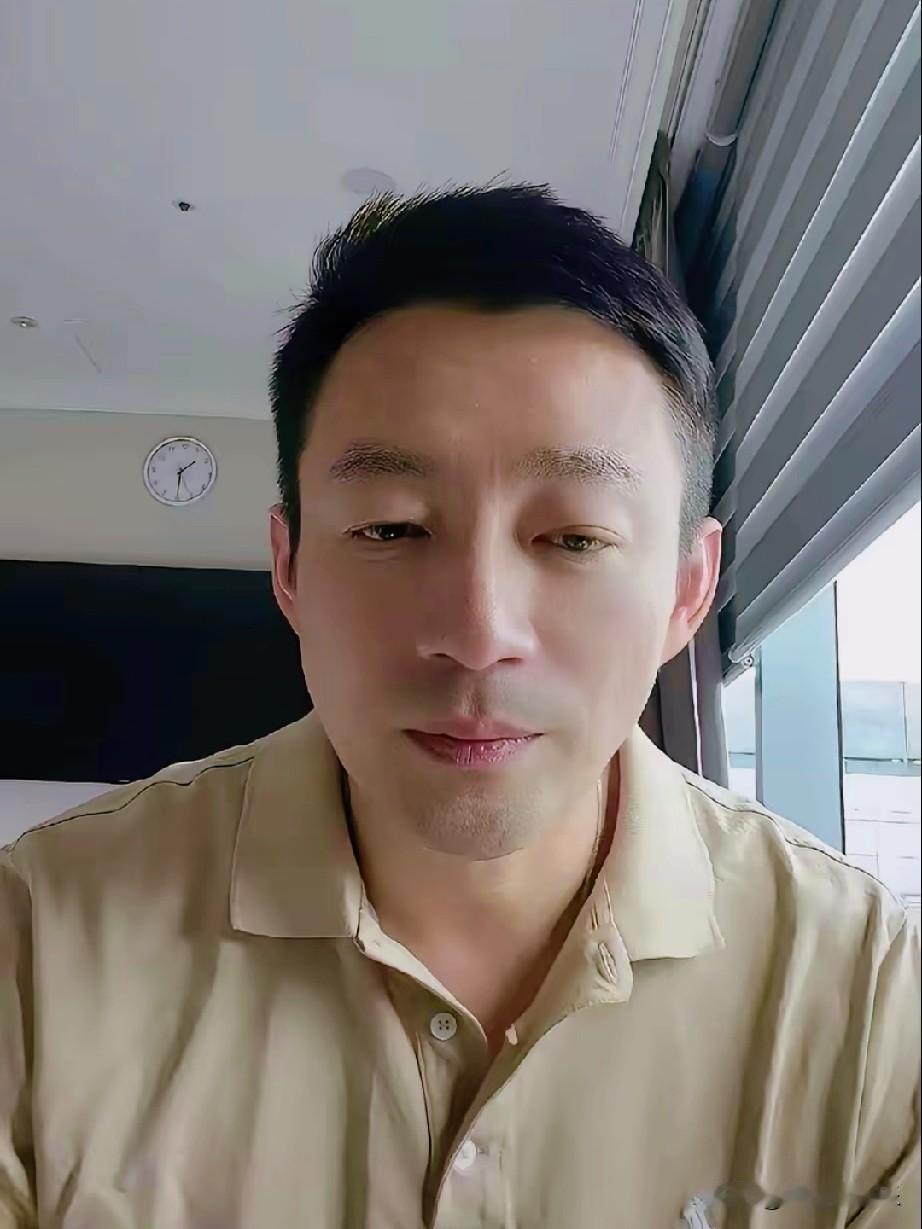 说难听点，汪小菲就是扶不起的阿斗。以前他被欺负，还心疼他，现在看来是活该。