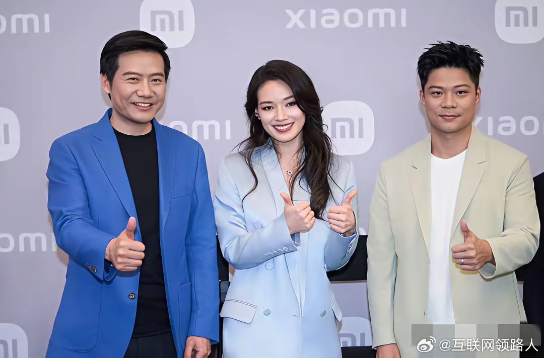 舒淇为小米SU7站台的那一幕，总让人想起王晶提过的一段事：当年曾有人捧着100万