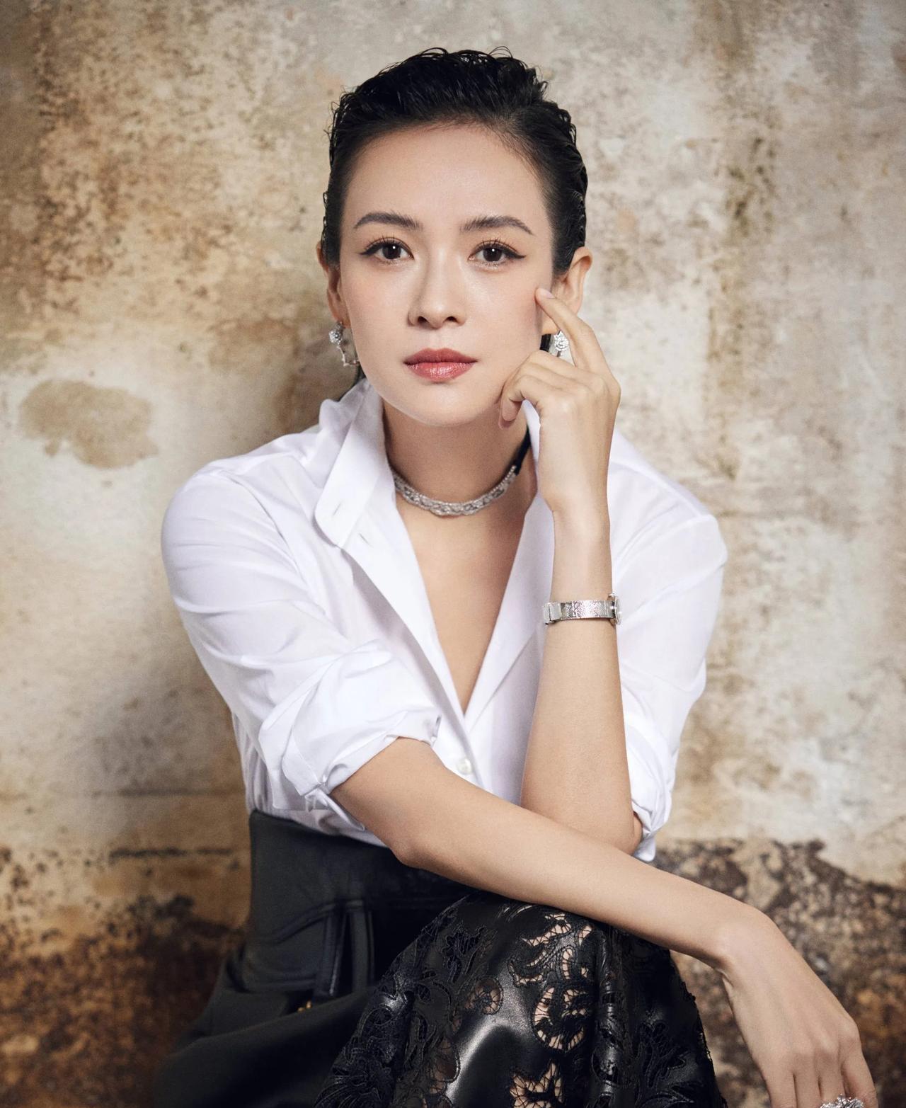 章子怡能成功一定要感谢一个人。不是李安，也不是王家卫，更不是陈凯歌，而是让她