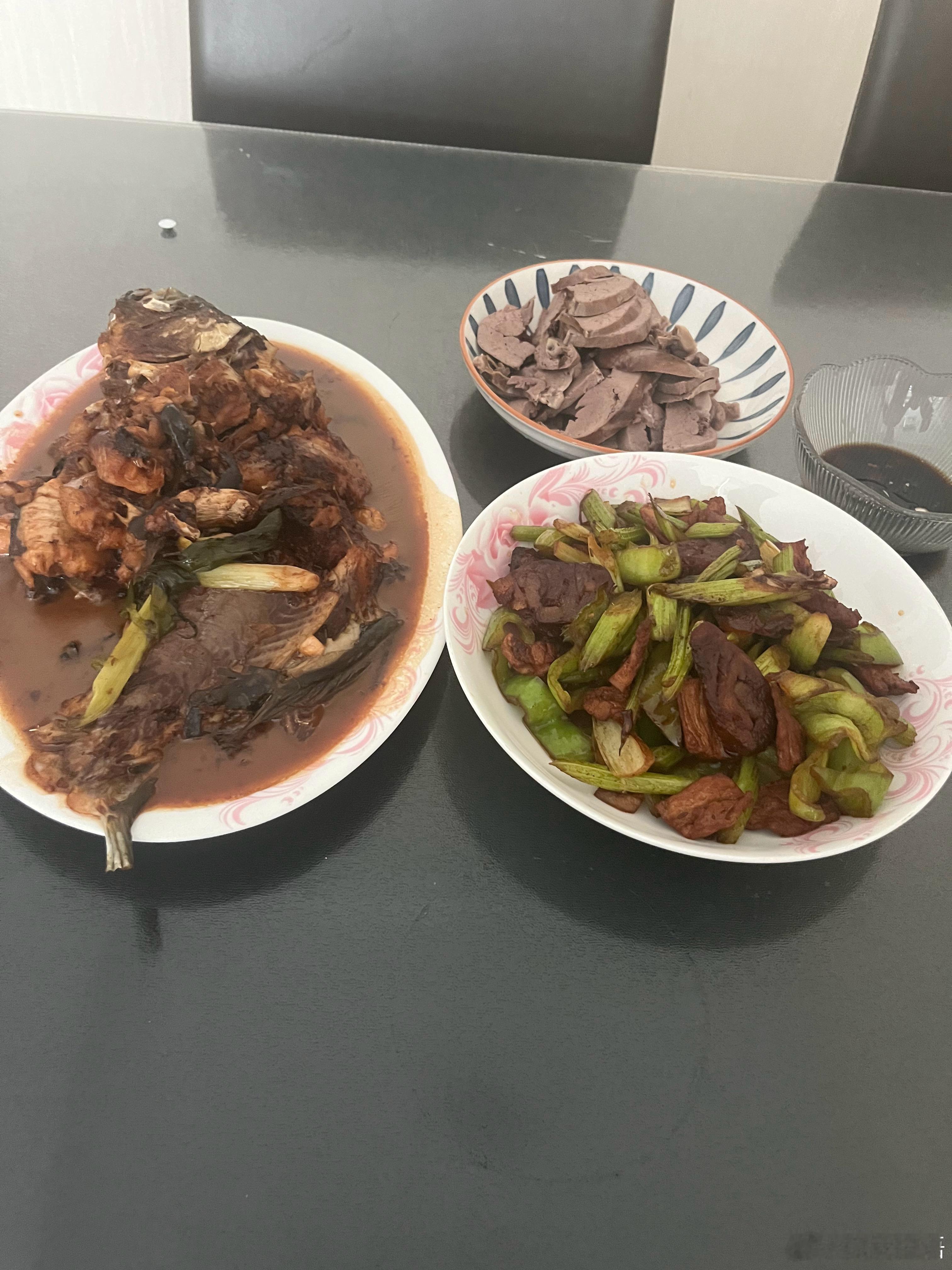 丰盛的午餐