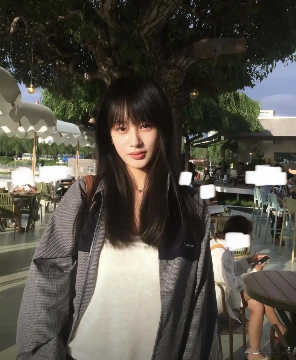 吴启华17岁女儿长得好漂亮，翻版的吴启华​​​
