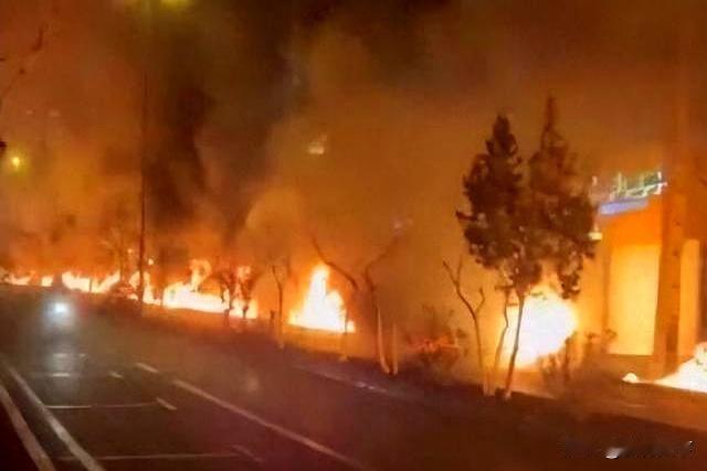 美伊战火升级！两大迹象出现，美伊战争进入最危险阶段！伊朗：战斗至最后一刻！连水都