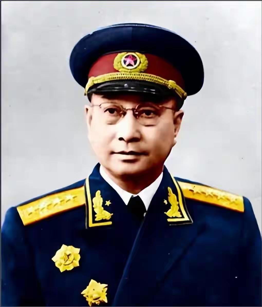 1952年，39岁副局长唐凯被停职审查，以为前途尽毁，刚从朝鲜回来的陈赓却亲自找