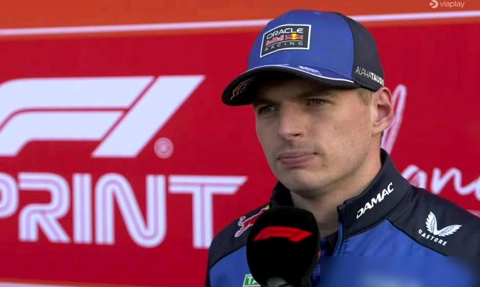 红牛可真炸了！霍纳下台，马尔科也走了，维斯塔潘现在连梅奔尾灯都看不见。他爹