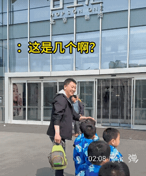 这伟大的妈妈生了七胞胎，妈妈怀孕期间得多受罪啊![赞]